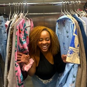 Meet your Posher, Alexis